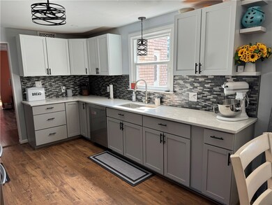 74 Mountain Laurel Dr, Cranston, RI 02920 - photo 4