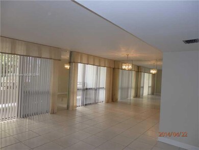 13951 Kendale Lakes Cir unit 208A, Miami, FL 33183 - photo 4