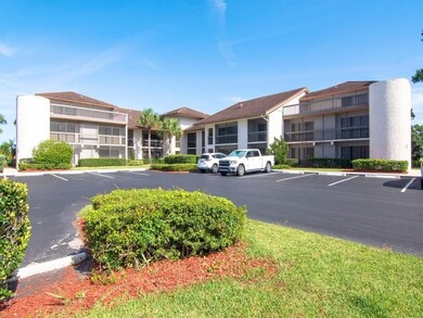 3200 Twin Lakes Terrace unit 202, Fort Pierce, FL 34951 - photo 2
