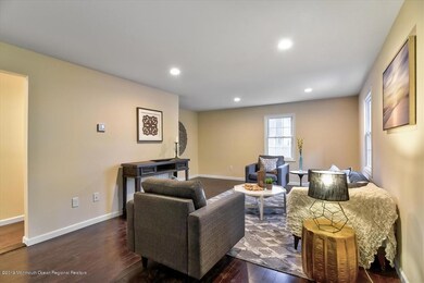 04-Living Room