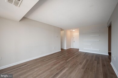 The Brittany unit 420, Arlington, VA 22204 - photo 4
