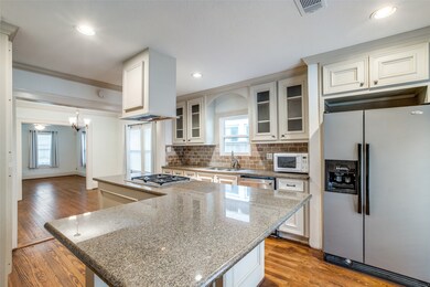 621 Aurora St, Houston, TX 77008 - photo 2