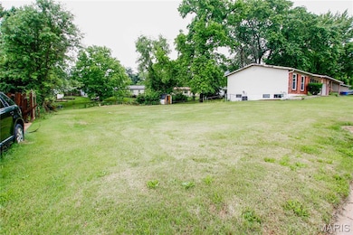 11737 Vizcuya Ct, Florissant, MO 63033 - photo 2