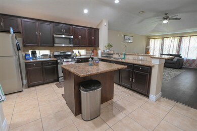 7105 Glass St, Houston, TX 77016 - photo 3