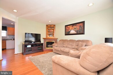 16 Macintosh Ct, Middle River, MD 21220 - photo 5