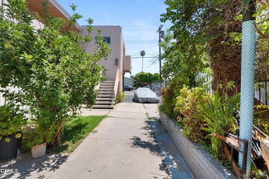 14690 Hubbard St - 04