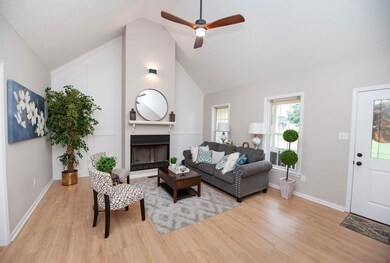 240 Lisa Ct, Boiling Springs, SC 29316 - photo 3