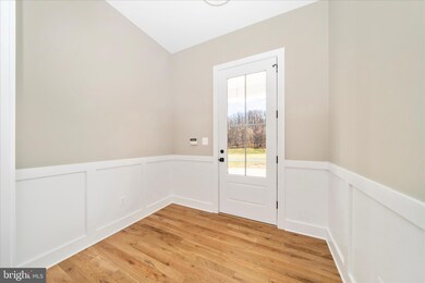15030 New Windsor Rd, New Windsor, MD 21776 - photo 6