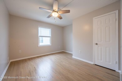 33 Center St unit 2, Matawan, NJ 07747 - photo 4