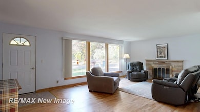 1534 E Gay Ln, Midland, MI 48640 - photo 5