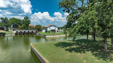 508 Harbor Dr S, Azle, TX 76020 - photo 2