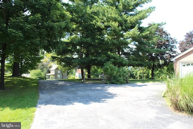 22174 Pondsville Rd, Smithsburg, MD 21783 - photo 7