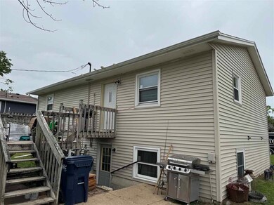 1213 Bowler St, Hiawatha, IA 52233 - photo 5