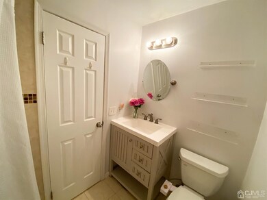 167 Chippenham Ct unit 2167, Piscataway, NJ 08854 - photo 5