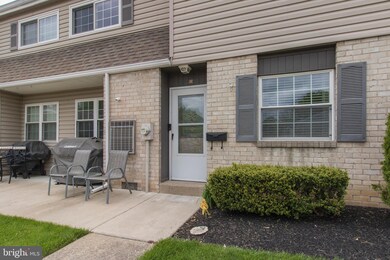 325 S Warminster Rd unit A3, Hatboro, PA 19040 - photo 4