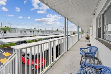 5286 81st St N unit 26, Saint Petersburg, FL 33709 - photo 5