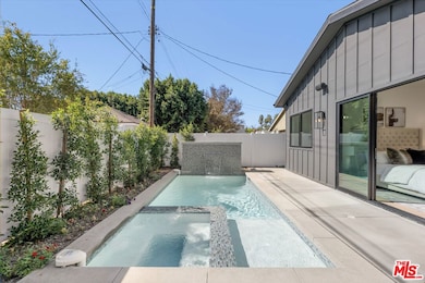 14602 Morrison St, Sherman Oaks, CA 91403 - photo 5