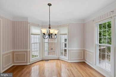 11608 Clocktower Ln, Laurel, MD 20708 - photo 7