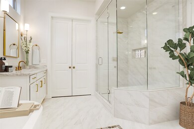 852 Fisher St, Houston, TX 77018 - photo 7