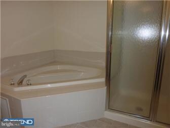 923 Rhoads Dr, Belle Mead, NJ 08502 - photo 3