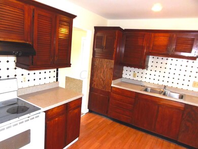 4819 Karl Rd, Columbus, OH 43229 - photo 7