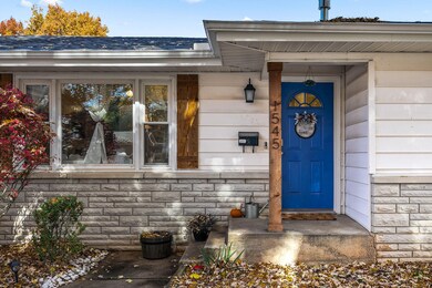 RE_1545Crestview-4