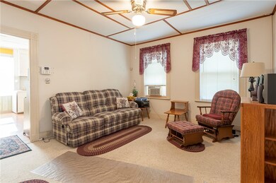 194 Garden St, Pawtucket, RI 02860 - photo 4