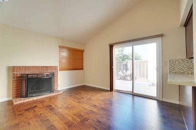 33787 Shylock Dr, Fremont, CA 94555 - photo 3