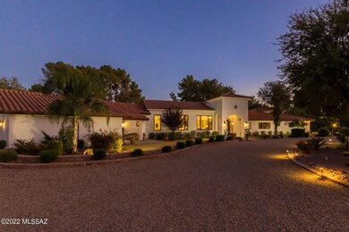 2614 N Camino Principal
