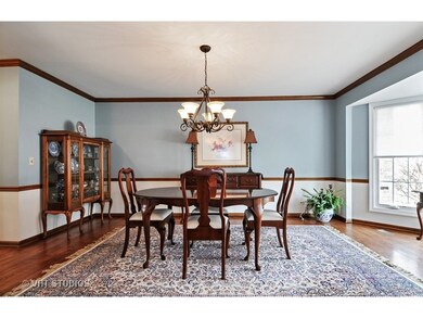 849 Cardiff Rd, Naperville, IL 60565 - photo 3