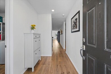 13617 Knights Branch Dr, Elgin, TX 78621 - photo 4