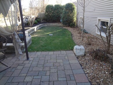 1611 Sacramento Dr, Carpentersville, IL 60110 - photo 7