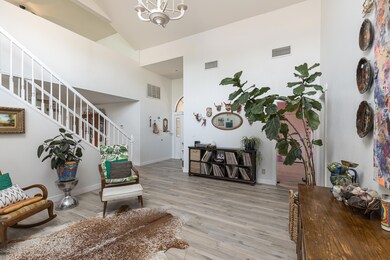1853 N Oracle (4 of 33)