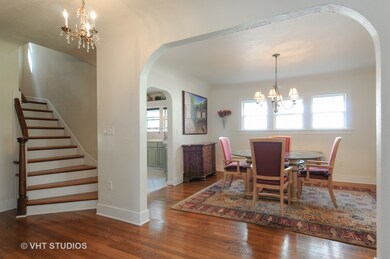 347 S Sleight St, Naperville, IL 60540 - photo 2