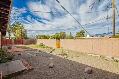 Block Walled Back Yard With Alley Access