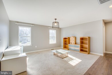 3826 Grafton Ct, Triangle, VA 22172 - photo 3