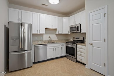 08-2200 Valley Edge Dr Unit 105 [2659910
