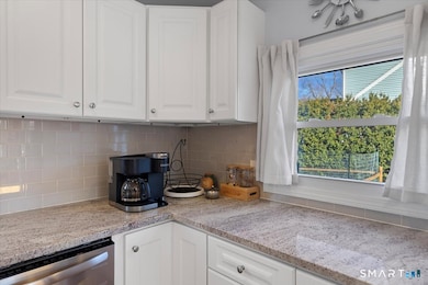 12 Nettleton Ave, North Haven, CT 06473 - photo 4