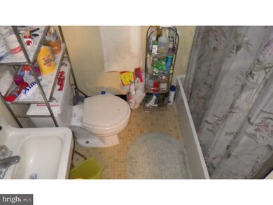 111 Branford Rd, Darby, PA 19023 - photo 3