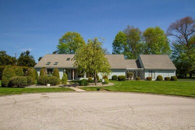 39 Dees Cir, Warwick, RI 02889 - photo 2