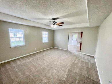 215 Haverhill Cir, Warner Robins, GA 31088 - photo 2