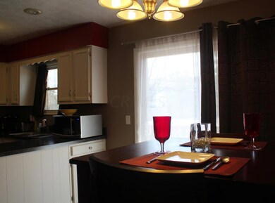 3477_SUNSET_DR_UPPER_ARLINGTON_OH_43221_