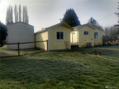 450 Maple St, Toledo, WA 98591 - photo 4