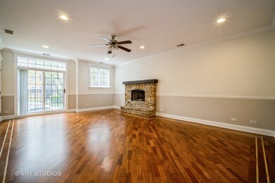 6209 N Washtenaw Ave unit 1, Chicago, IL 60659 - photo 4