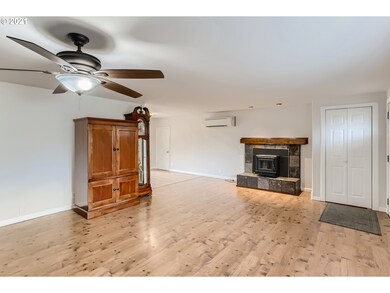 1350 N Manzanita St, Canby, OR 97013 - photo 7