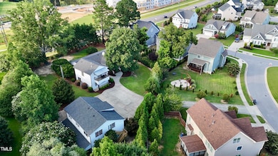 1508 Braden Overlook Ct, Apex, NC 27502 - photo 5