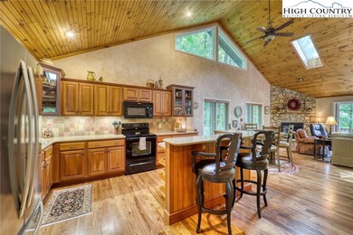 76 Green Ridge unit B, Banner Elk, NC 28604 - photo 4