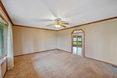 13-web-or-mls-1325 S Sandusky Ave-112