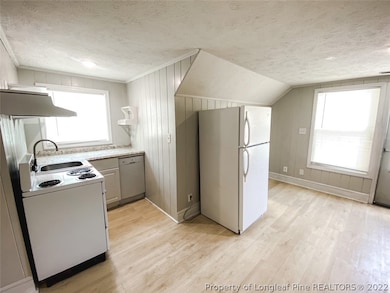 209 1/2 W 16th St, Lumberton, NC 28358 - photo 6