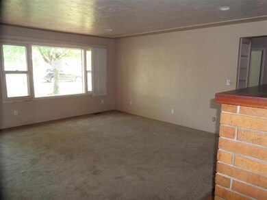 635 Alder St, Central Point, OR 97502 - photo 3